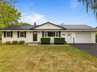1711 Youngstown Wilson Rd, Youngstown, NY 14174