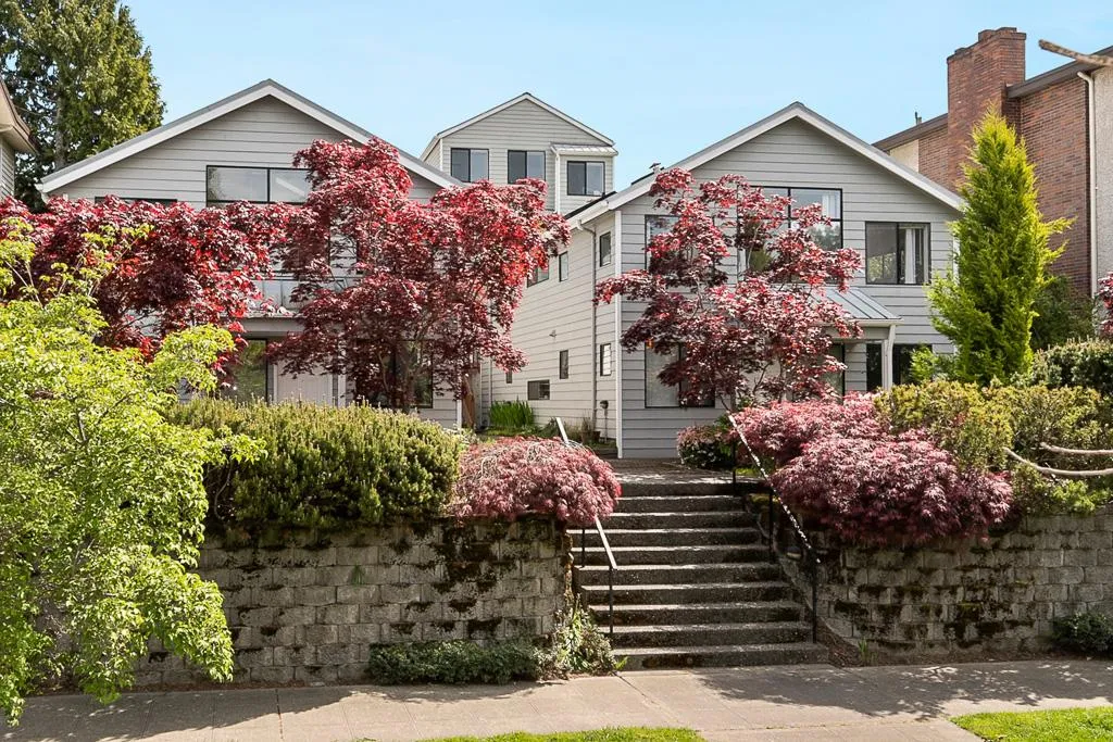 Primary Photo - 2216 Minor Ave E #2216C
