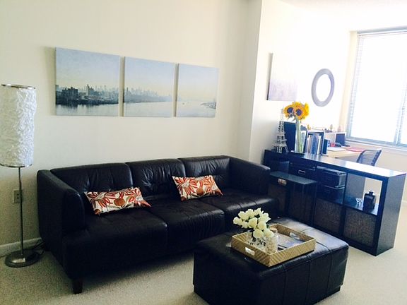 2nd image of 851 N Glebe Rd APT 1902