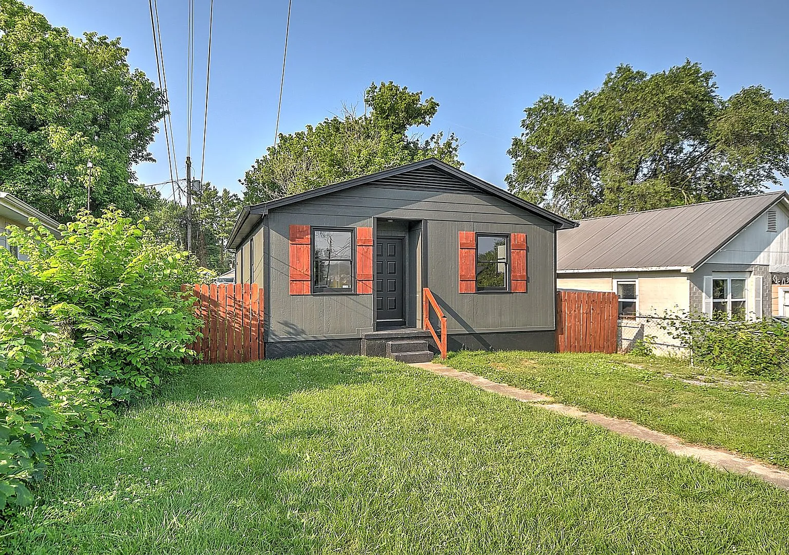 921 Elizabeth St, Kingsport, TN 37660 — Photo 1