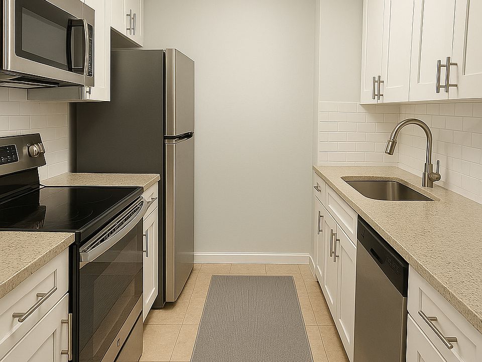1st image of 164 Pearl St #12