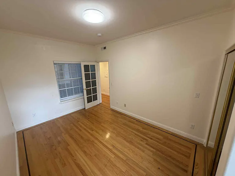 322 18th Ave — Photo 23