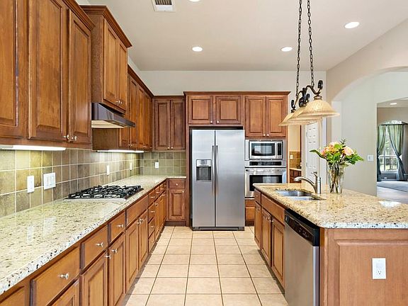 5th image of 1013 Wood Mesa Dr