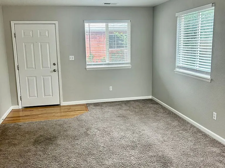 1463 Holly St — Photo 3