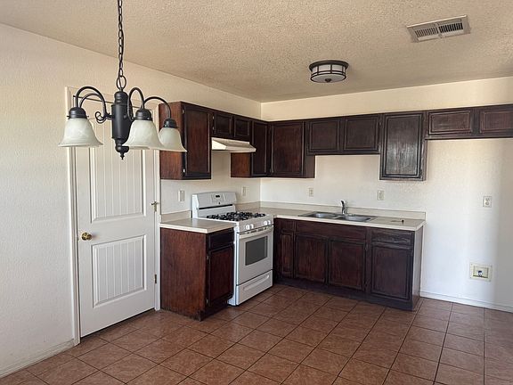 3rd image of 2212 Tierra Bonita Way