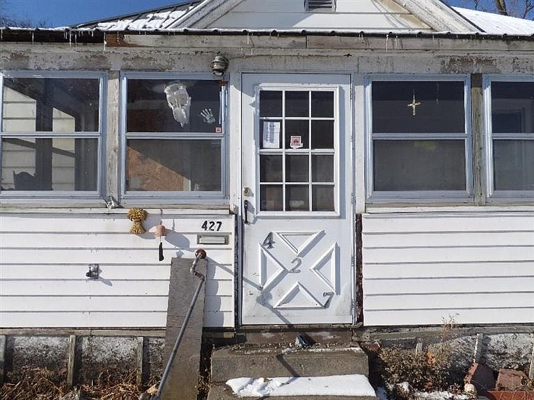 2nd image of 427 N Milner St