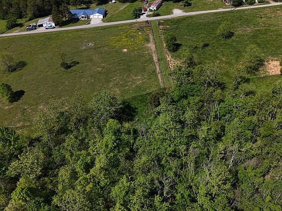 3rd image of 7074 Simms Ln E