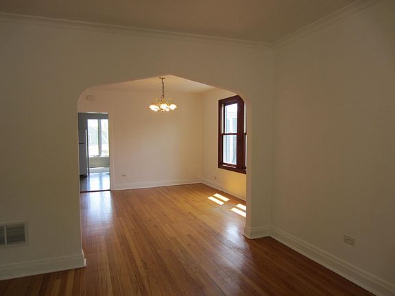 2nd image of 5639 N Karlov Ave #2