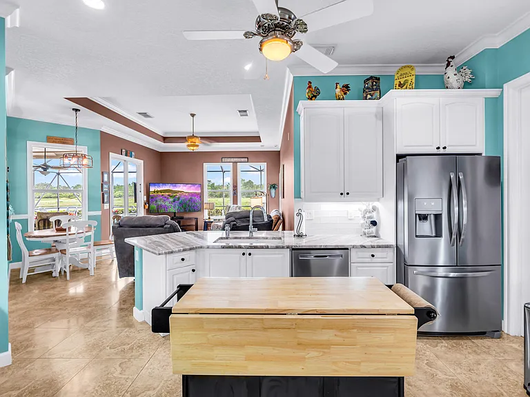 923 SW Grand Reserves Blvd — Photo 25