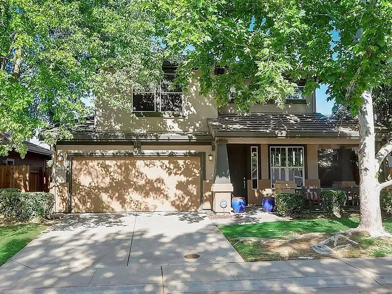 2124 Caravaggio Dr — Photo 1