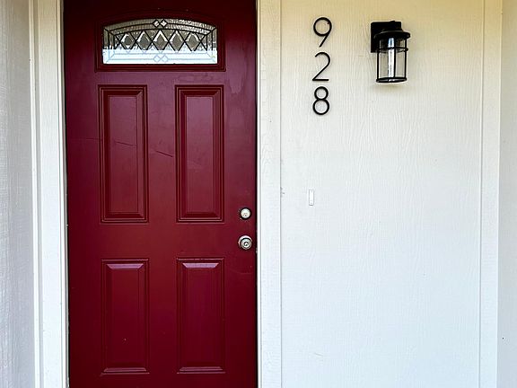 4th image of 928 Robinwood Dr