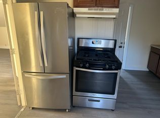 271 Elm St FLOOR 3, Woonsocket, RI 02895