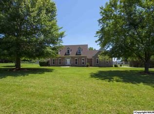 201 Darr Dr, Harvest, AL 35749