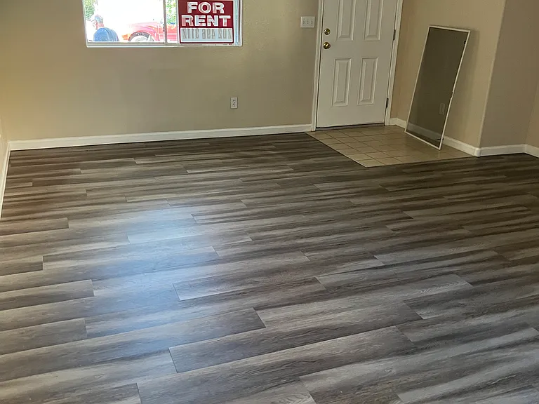 958 Medina De Leon Ave — Photo 3