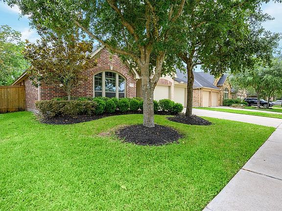 3rd image of 5706 Kendall Hill Ln