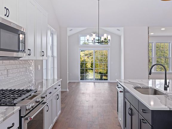 The Hancock Model Kitchen and Nook