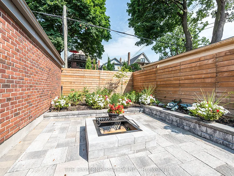 188 Westminster Ave — Photo 21