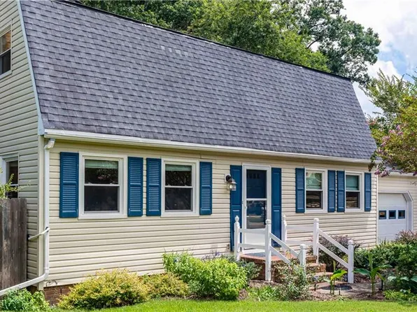 1206 Peachtree Dr, Suffolk, VA 23434