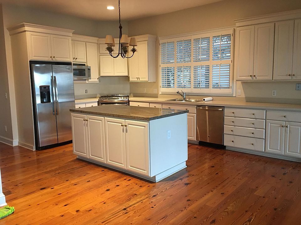 2nd image of 18 Rhetts Bluff Rd