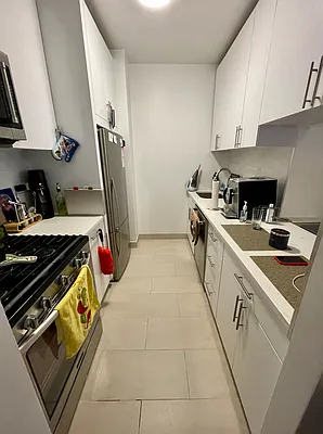 Rented by NY Living Solutions | media 13