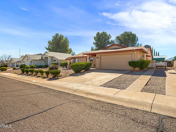 3rd image of 2876 Ridge Crest St