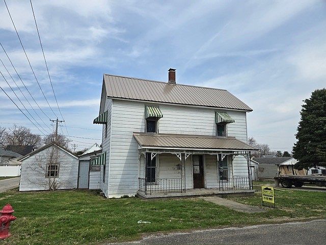 1st image of 213 Vermilion St