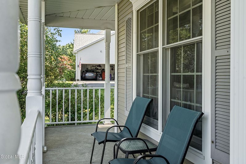 3rd image of 67 Gullane Drive