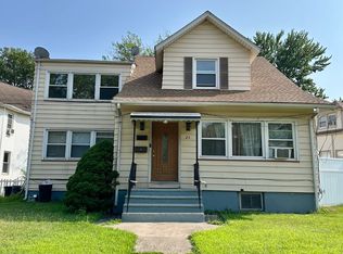 23 Trimble Ave FLOOR 2, Clifton, NJ 07011