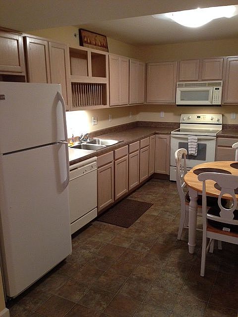 1st image of 2562 Coppergate Square Dr APT L