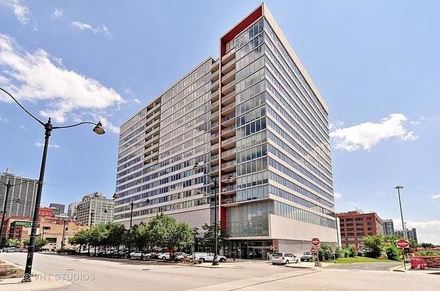 1st image of 659 W Randolph St #912