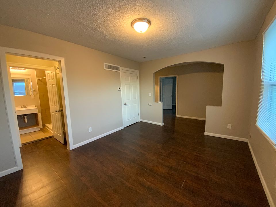 2nd image of 3259 Nebraska Ave APT 2S