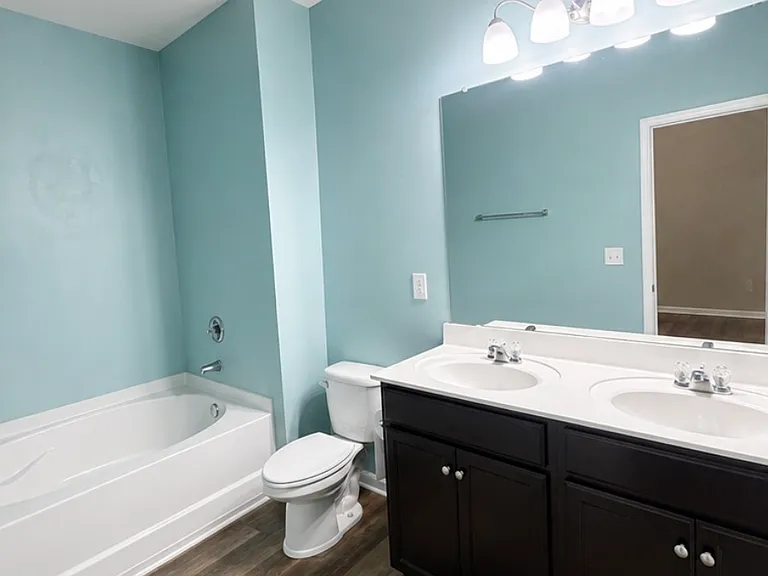 238 Addlestone Cir — Photo 12