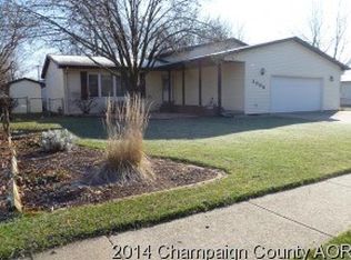 2006 Crescent Dr, Champaign, IL 61821