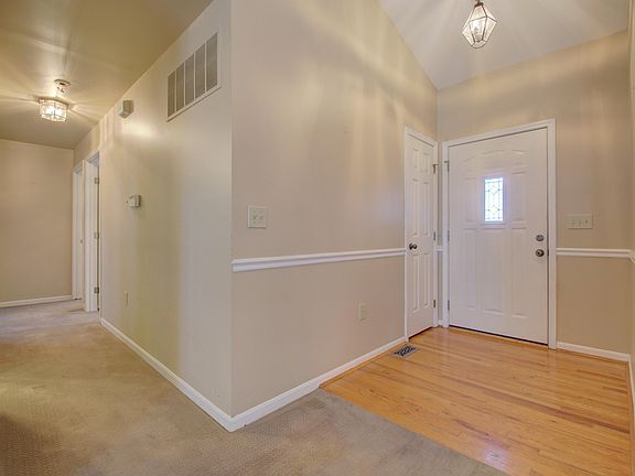4th image of 5225 Millcreek Cir