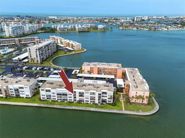 7645 Sun Island Dr S APT 304, South Pasadena, FL 33707