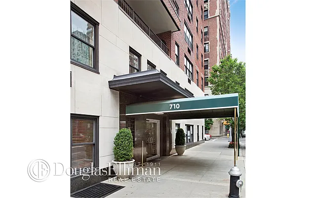 Sold by Douglas Elliman | media 7