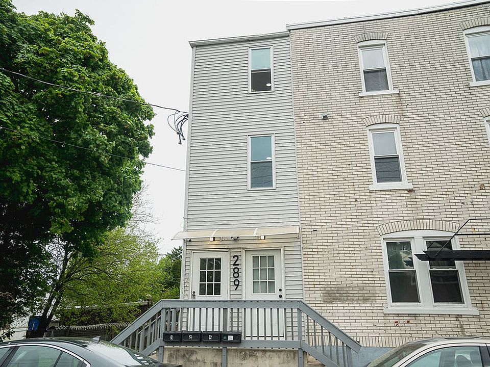 1st image of 289 E Fairview St #3