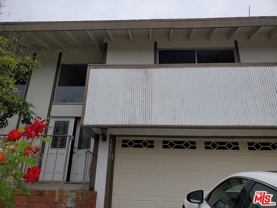 2nd image of 4836 Elkridge Dr