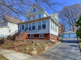 25 1st St, Ridgefield Park, NJ 07660