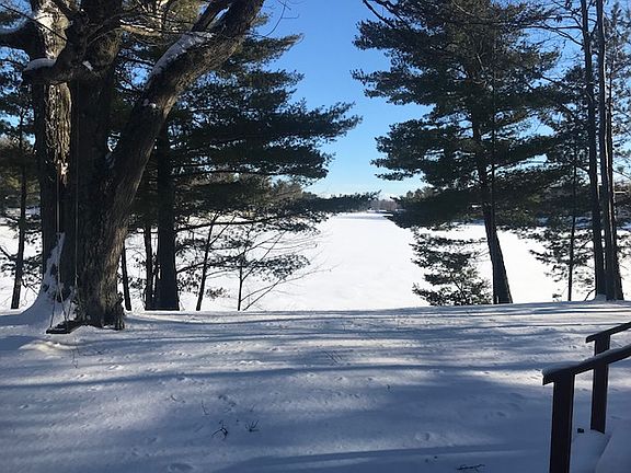 Spectacular view of lake! 