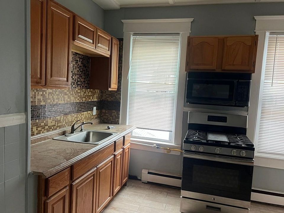 1st image of 1513 Van Vranken Ave Floor 1
