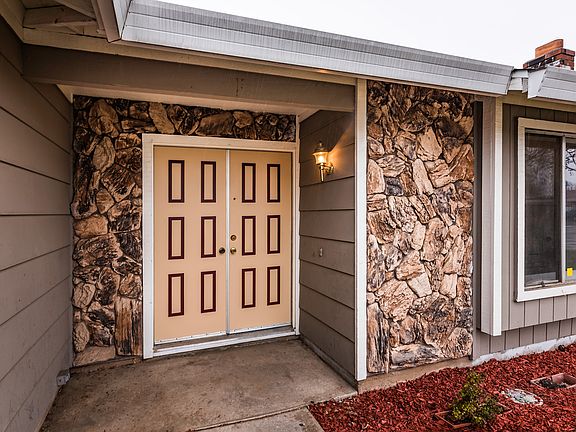 4th image of 8466 Garber Greens Ct