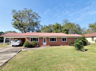 2034 Queensburg Ave, Laurel, MS 39440