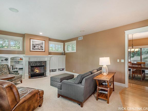 5th image of 2990 Thornbury Dr