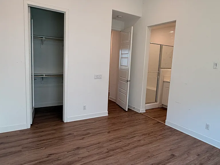 281 Lodestar — Photo 4