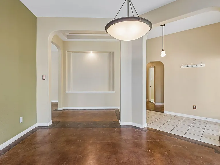 7206 W Magic Mountain Ln — Photo 5