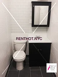 Rented by Weissman Realty