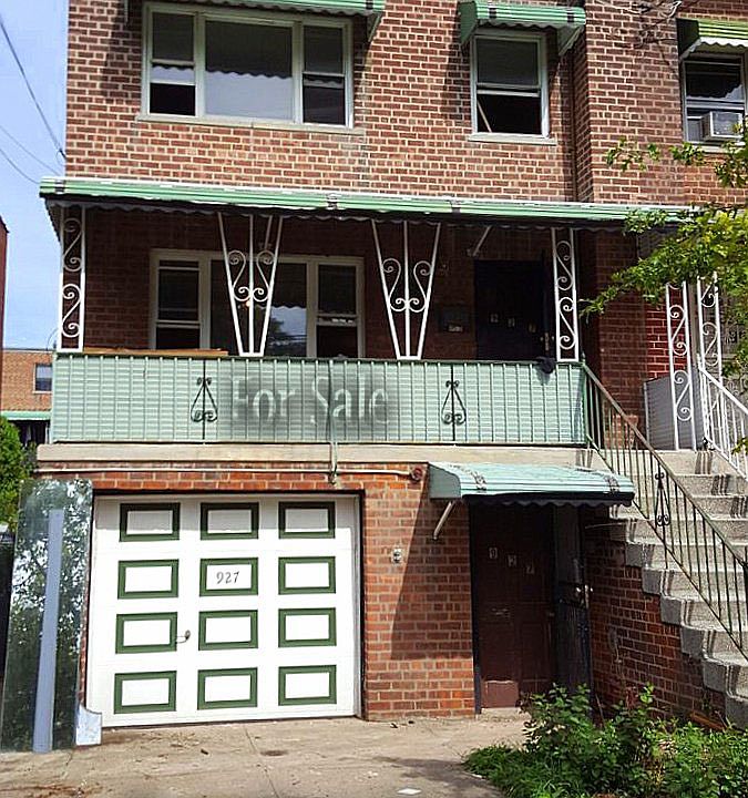 1st image of 922 E 226th St