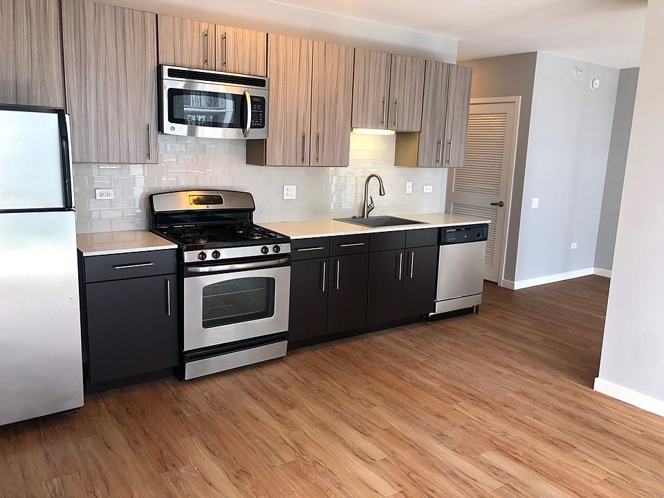 1st image of 350 E Wacker Dr #2611