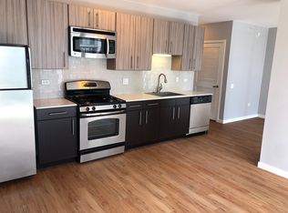 350 E Wacker Dr #3811, Chicago, IL 60601